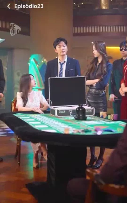 Parte 09 de Imbatível Ajudando a Vizinha