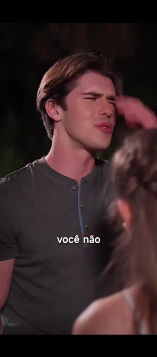 Parte 14 de Beijando o Irmão Errado