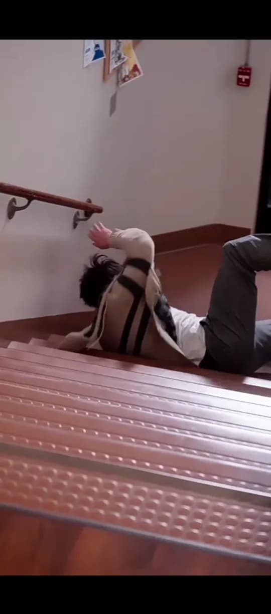 Parte 17 de Beijando o Irmão Errado