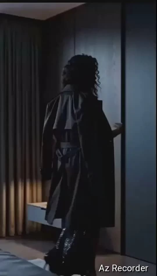 Parte 01 de Noiva em Fuga, Máfia na Busca